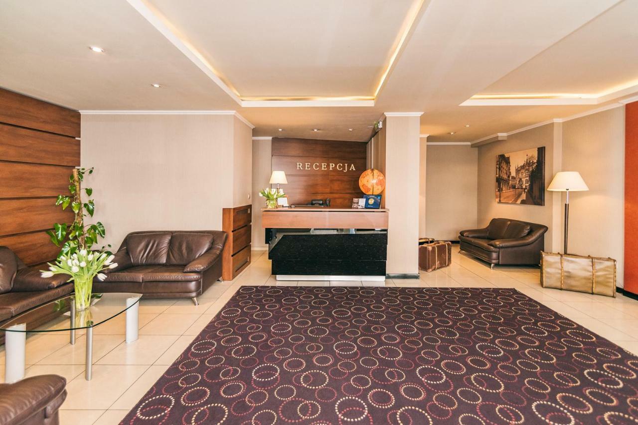 Hotel Forum Жешов Екстериор снимка