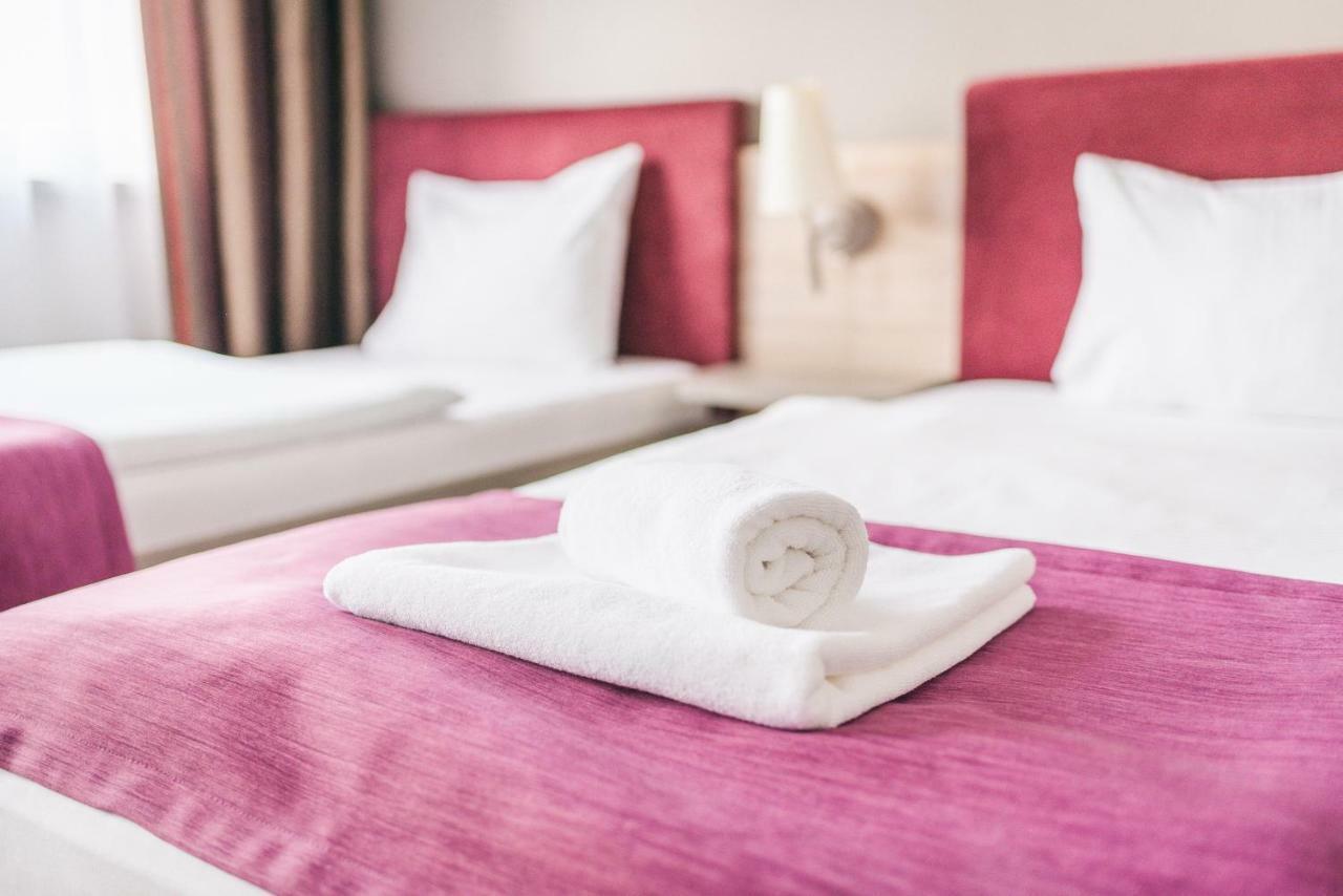 Hotel Forum Жешов Екстериор снимка
